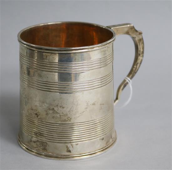 A George IV silver Christening mug, George Knight, London, 1820, 82mm.
